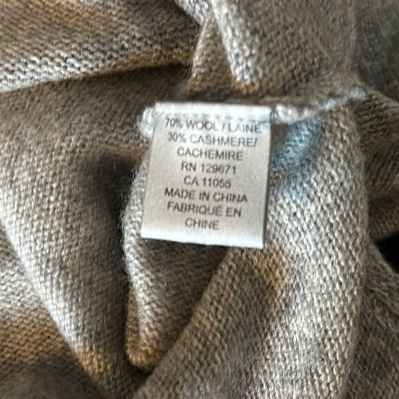 360 Sweater Women’s Grey Turtleneck Asymmetrical Sweater - Picture 7 of 7